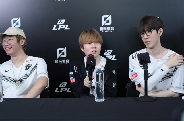 希望通过类 希望通过类