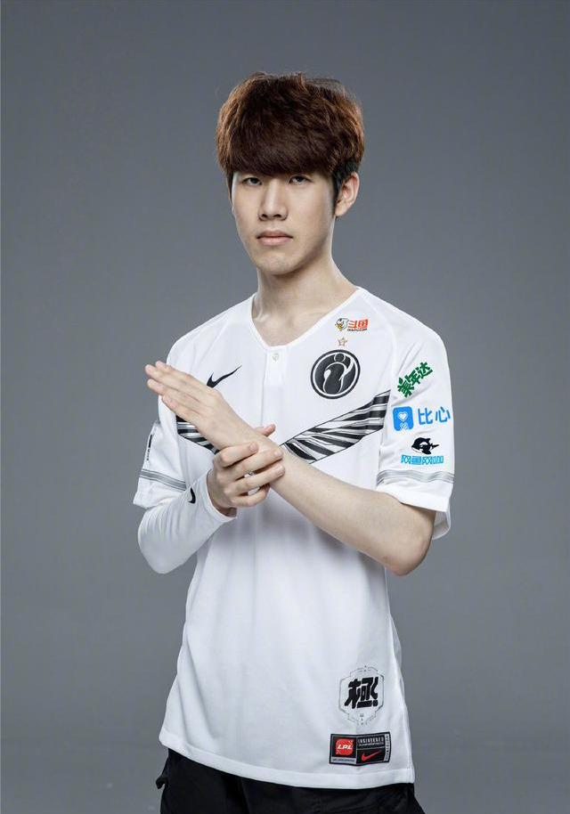 扩大领先 扩大领先