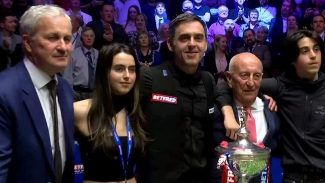 阿迪达斯联 阿迪达斯联